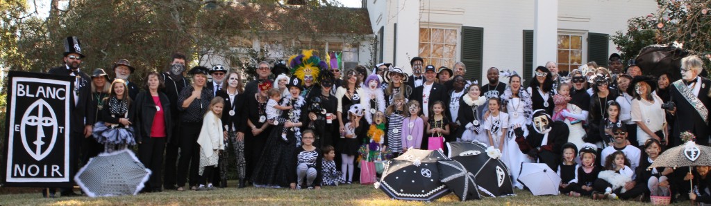 Blanc et Noir Marching Society Marching in the Krewe of Highland